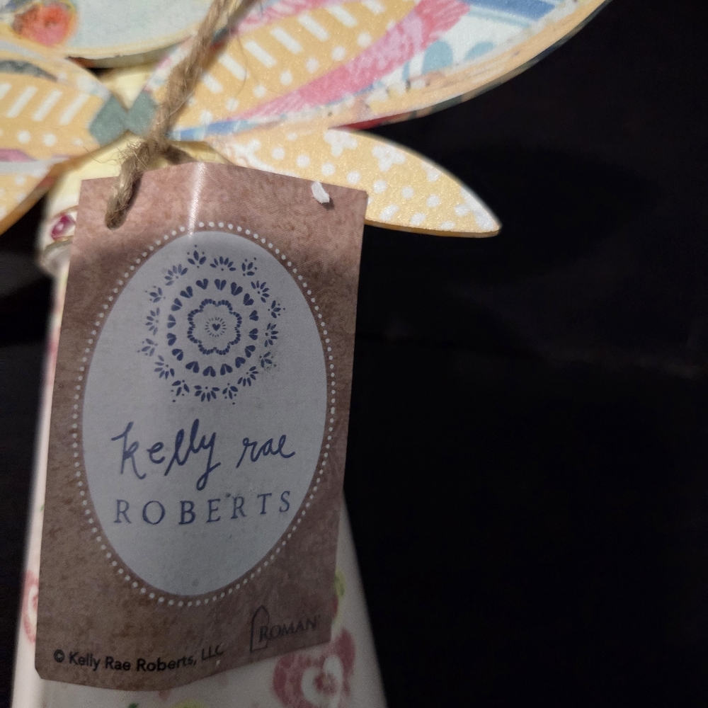 Brand New! Kelly Rae Roberts Colorful Angel Figurine w/ Heart and Floral Accents - Picture 4 of 6